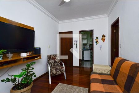 Sala de estar de apartamento à venda com 2 quartos, 110m² em Sagrada Família, Belo Horizonte