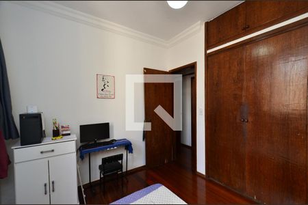 Quarto 2 de apartamento à venda com 2 quartos, 110m² em Sagrada Família, Belo Horizonte