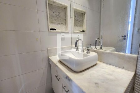 Banheiro da Suíte de apartamento para alugar com 2 quartos, 68m² em Flamengo, Rio de Janeiro