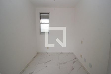 Quarto 1 de apartamento para alugar com 2 quartos, 68m² em Ipiranga, Belo Horizonte