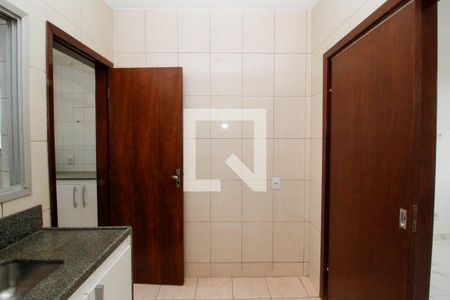 Cozinha de apartamento para alugar com 2 quartos, 68m² em Ipiranga, Belo Horizonte