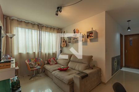 Sala de apartamento à venda com 3 quartos, 70m² em Serrano, Belo Horizonte