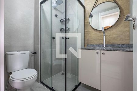 Banheiro de kitnet/studio para alugar com 1 quarto, 26m² em Cerqueira César, São Paulo