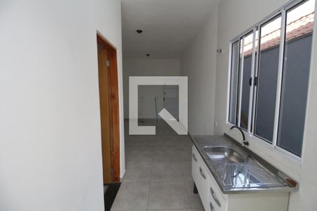 Cozinha de kitnet/studio para alugar com 0 quarto, 32m² em Vila Carrão, São Paulo