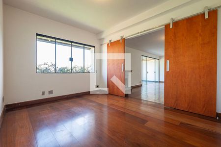 Sala de apartamento à venda com 3 quartos, 253m² em Vila Madalena, São Paulo