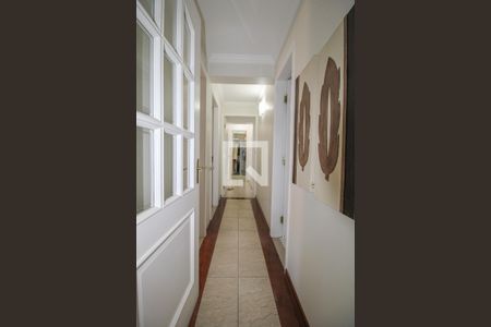 Corredor de apartamento à venda com 3 quartos, 160m² em Bosque, Campinas