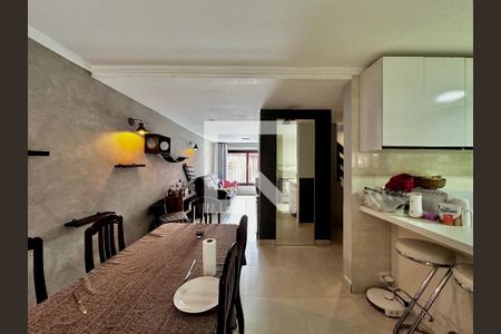 Sala de casa à venda com 3 quartos, 250m² em Vila Cruzeiro, São Paulo