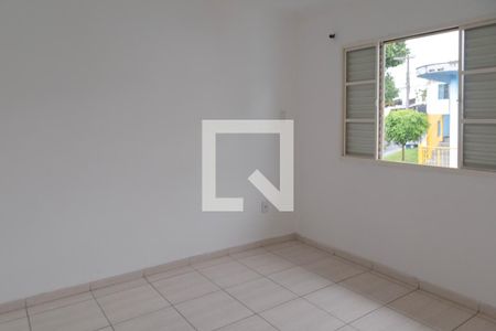 Quarto 1 de apartamento para alugar com 2 quartos, 45m² em Parque Industrial Cumbica, Guarulhos