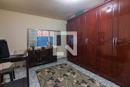 Quarto 2 de casa à venda com 3 quartos, 200m² em Quitaúna, Osasco