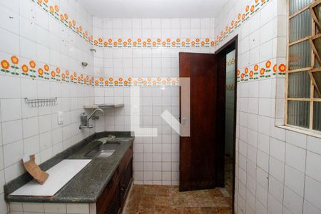 Cozinha de apartamento à venda com 3 quartos, 104m² em Santo Antônio, Belo Horizonte