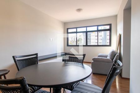 Sala de apartamento para alugar com 2 quartos, 70m² em Batel, Curitiba