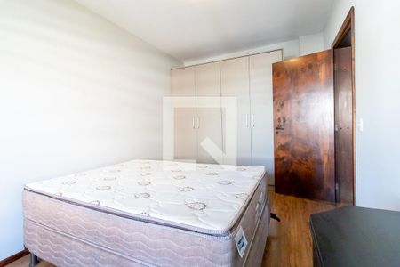 Quarto 1 de apartamento para alugar com 2 quartos, 70m² em Batel, Curitiba