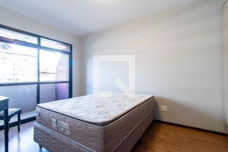 Quarto 1 de apartamento para alugar com 2 quartos, 70m² em Batel, Curitiba