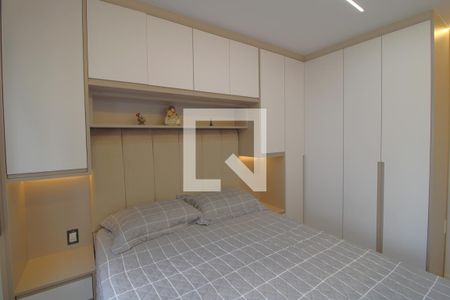 Quarto 1 de apartamento para alugar com 2 quartos, 46m² em Vila Constanca, São Paulo