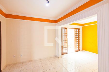 Sala de casa para alugar com 4 quartos, 173m² em Planalto, Uberlândia