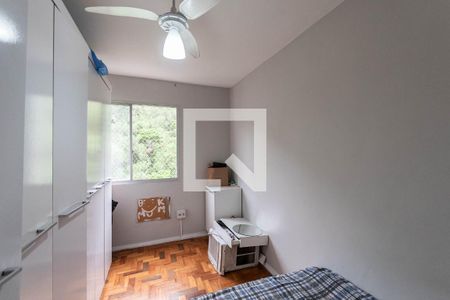 Quarto 1 de apartamento para alugar com 2 quartos, 54m² em Grajaú, Rio de Janeiro