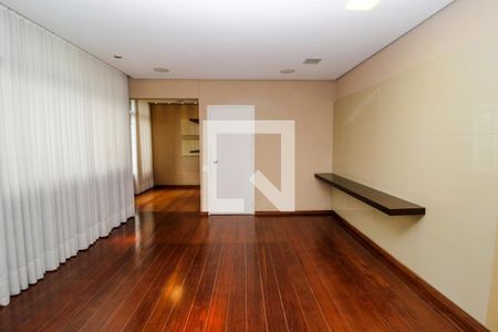 Sala de apartamento para alugar com 3 quartos, 160m² em Santo Antônio, Belo Horizonte