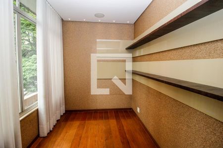 Sala de apartamento para alugar com 3 quartos, 160m² em Santo Antônio, Belo Horizonte