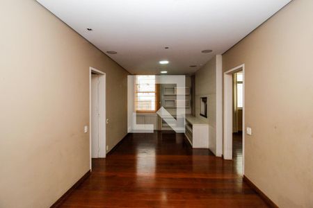 Sala de apartamento para alugar com 3 quartos, 160m² em Santo Antônio, Belo Horizonte