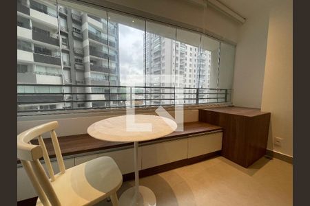 Varanda de kitnet/studio à venda com 1 quarto, 25m² em Butantã, São Paulo