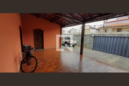 Casa à venda com 5 quartos, 360m² em Santa Cruz, Belo Horizonte