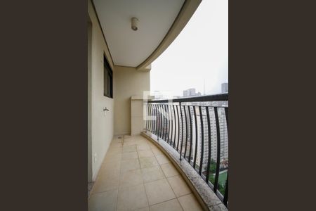 Varanda da Sala de Estar e Jantar de apartamento para alugar com 2 quartos, 90m² em Cerqueira César, São Paulo