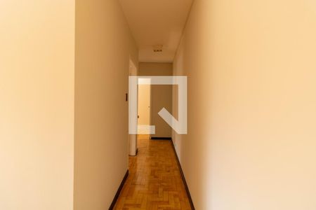 Corredor de apartamento à venda com 2 quartos, 66m² em Menino Deus, Porto Alegre