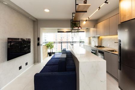 Sala/Cozinha de apartamento à venda com 2 quartos, 55m² em Indianópolis, São Paulo