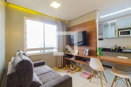 Sala de apartamento para alugar com 2 quartos, 46m² em Vila Carmosina, São Paulo