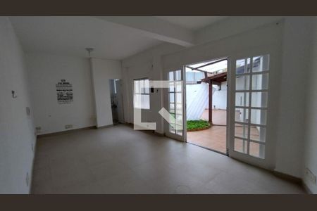 Casa à venda com 3 quartos, 300m² em Jardim Novo Mundo, São Paulo