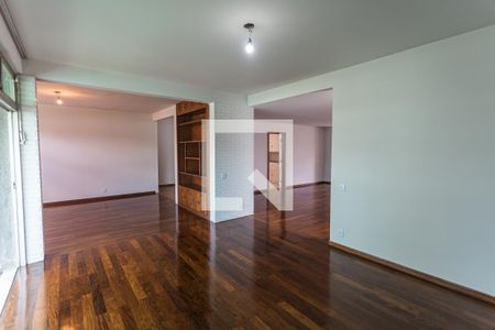 Sala 2 de apartamento para alugar com 4 quartos, 300m² em Lourdes, Belo Horizonte