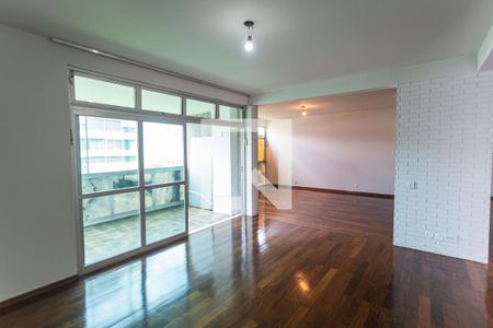 Sala 2 de apartamento para alugar com 4 quartos, 300m² em Lourdes, Belo Horizonte