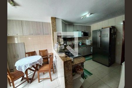 Casa à venda com 4 quartos, 600m² em Jacarepaguá, Rio de Janeiro