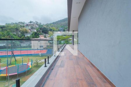 Casa à venda com 4 quartos, 600m² em Vila Progresso, Niterói