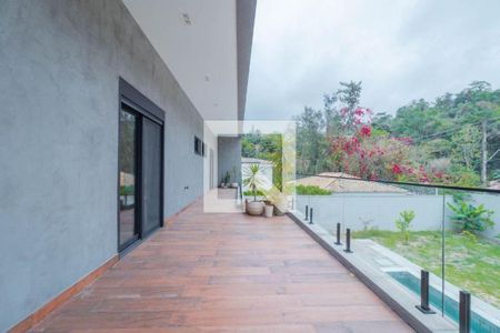 Casa à venda com 4 quartos, 600m² em Vila Progresso, Niterói