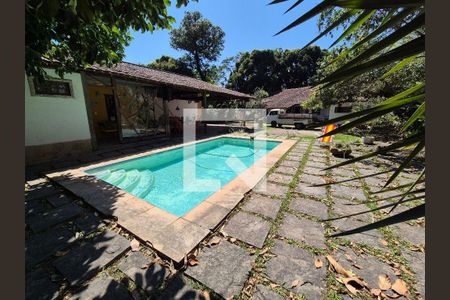 Casa à venda com 4 quartos, 200m² em Itaipu, Niterói