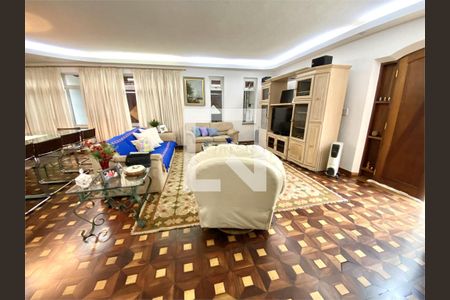 Casa à venda com 3 quartos, 225m² em Campo Belo, São Paulo