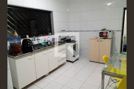 Casa à venda com 3 quartos, 101m² em Vila Barbosa, São Paulo