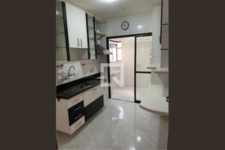 Apartamento à venda com 3 quartos, 74m² em Vila Bertioga, São Paulo