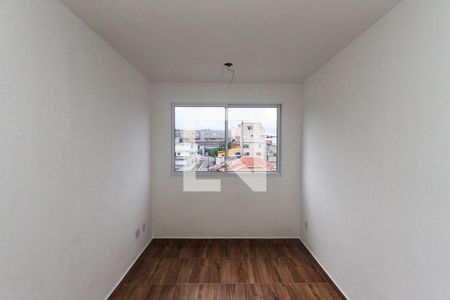 Sala de apartamento para alugar com 2 quartos, 42m² em Jardim Egle, São Paulo