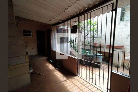 Casa à venda com 3 quartos, 134m² em Vila Romero, São Paulo