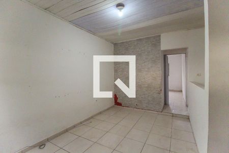 Casa para alugar com 2 quartos, 70m² em Vila Carmosina, São Paulo