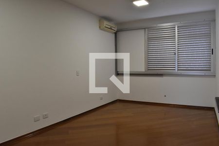 Suíte de apartamento para alugar com 2 quartos, 142m² em Juvevê, Curitiba