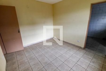 Sala de casa para alugar com 2 quartos, 70m² em Campo Limpo, São Paulo