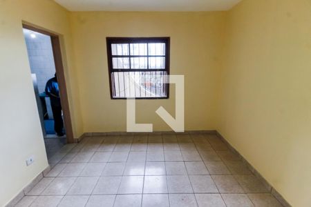 Sala de casa para alugar com 2 quartos, 70m² em Campo Limpo, São Paulo