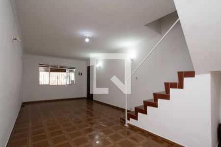 Sala de casa para alugar com 2 quartos, 150m² em Jardim Aida, Guarulhos