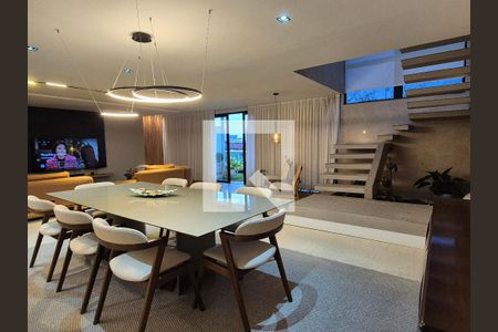 Sala de apartamento à venda com 4 quartos, 350m² em Barra da Tijuca, Rio de Janeiro