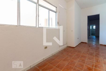 Casa para alugar com 3 quartos, 200m² em Jardim Matarazzo, São Paulo