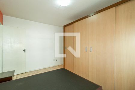 Quarto 1 de apartamento para alugar com 2 quartos, 66m² em Humaitá, Porto Alegre