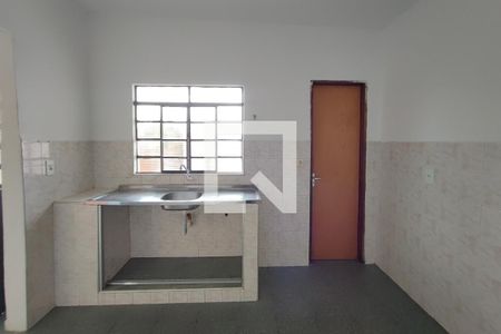 Cozinha de casa para alugar com 1 quarto, 50m² em Vila Georgina, Campinas